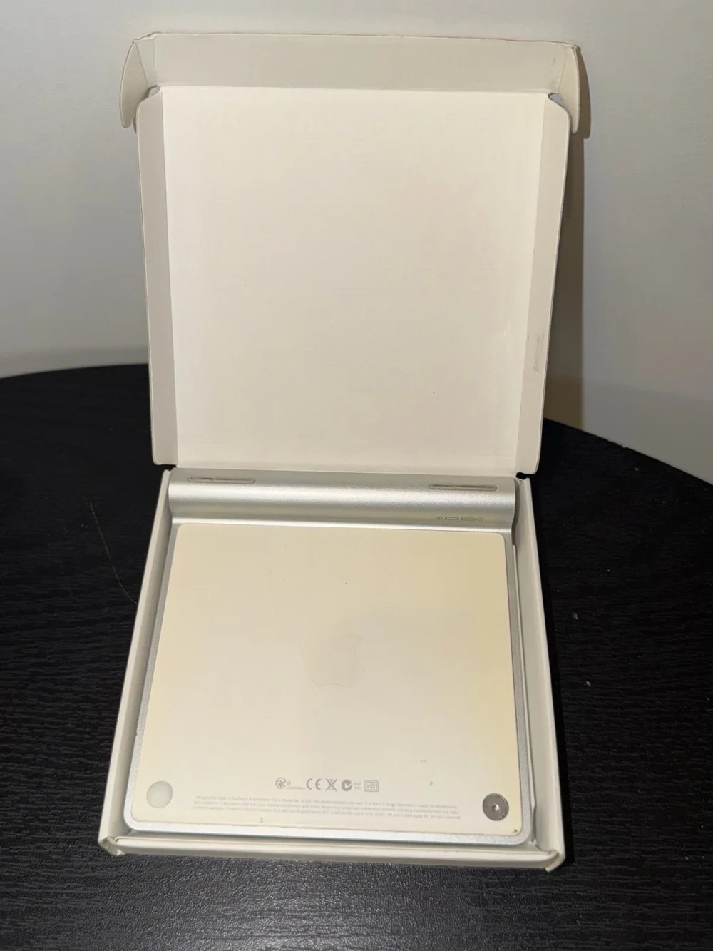 Apple Magic Trackpad MC380LL/A Silver A1339 Bluetooth First Gen with Box